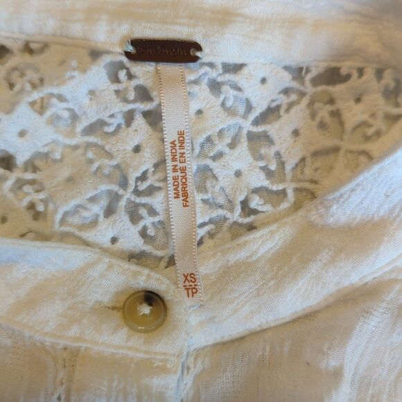 Free People The Best Button Front Blouse Womens XS White Gauze Crochet Boho - Picture 4 of 8
